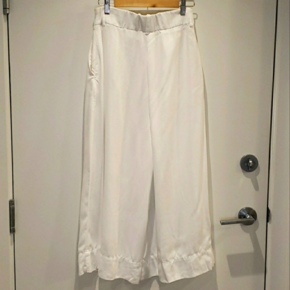 Wide-cut White Culottes – 6  - Picture 4 of 5
